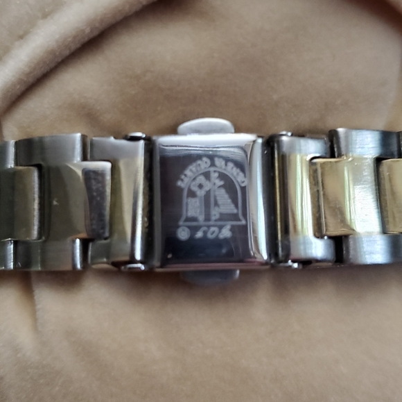 NWT-  Geneva quartz women's watch - Picture 3 of 4